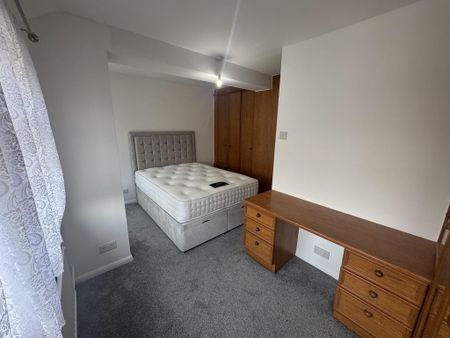 1 bedroom house of multiple occupation to rent - Photo 3