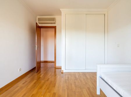 Sintra, Lisbon 2710-702 - Photo 3