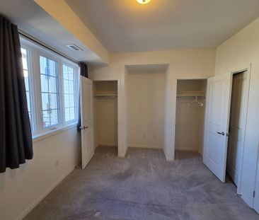 For Lease - 84 Aspen Springs Drive Unit# 302, Clarington, Ontario - Photo 2