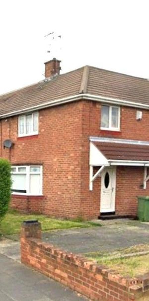 3 bedroom semi-detached house to rent - Photo 1