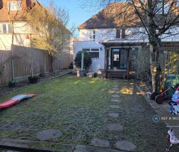 3 bedroom semi-detached house to rent - Photo 3