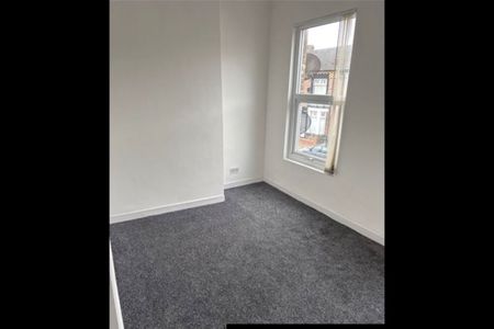 3 Bed Terraced House, Parkinson Road, L9 - Photo 2