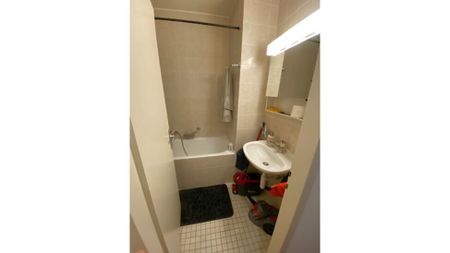 Studio in Lausanne - Centre-Ville, möbliert, auf Zeit - Photo 4