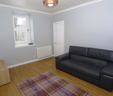 Property to let in Dundee - Photo 2