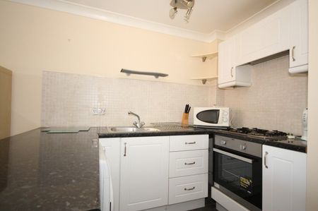 Bisley, Woking - Photo 2