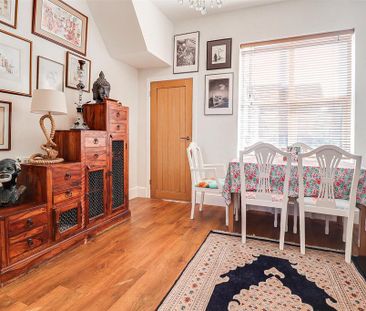 2 bedroom semi-detached house to rent - Photo 5