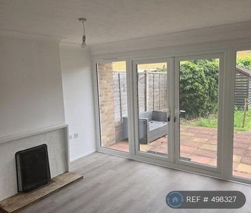 4 bedroom terraced house to rent - Photo 1