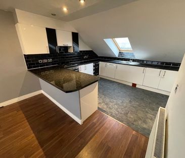 Melrose Court, Kearsley, Bolton - Photo 4