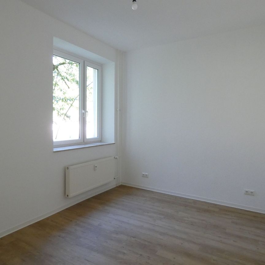 *** Moderne DG-Wohnung sucht neuen Mieter *** - Foto 1