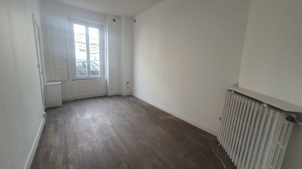 Location Maison 2 pièces 74m² ETAMPES 91150 - Photo 1