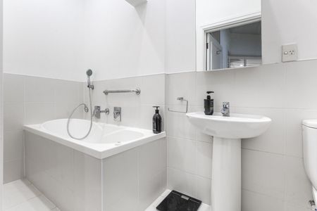 On the Waterfront - Photo 5