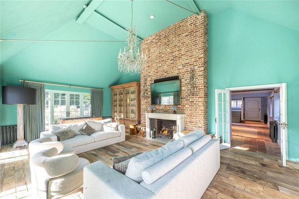 6 bedroom detached house to rent - Photo 1