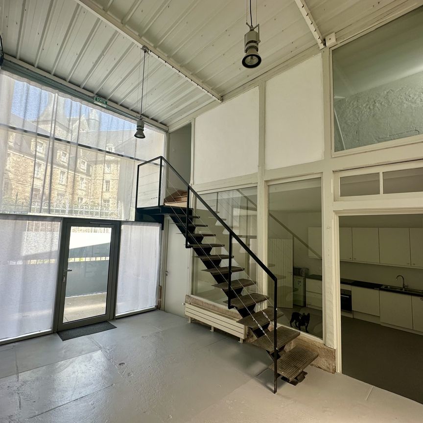 Location Appartement 4 pièces 170m² POITIERS 86000 - Photo 1