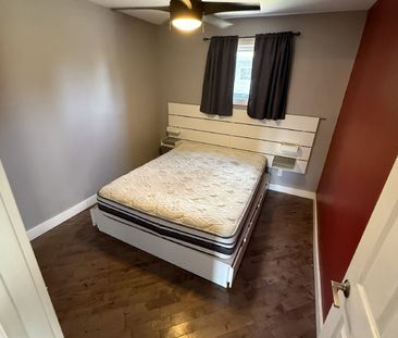 BROCK - 5205 51 Avenue - 5205 - Photo 1