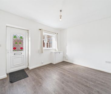 2 bedroom Town house to rent - Photo 6