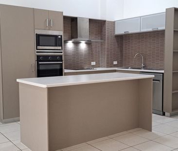 Top Floor Stylish Living - Photo 4