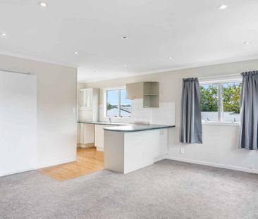 Sunny, Private & Effortlessly Comfortable - Photo 5