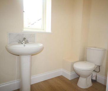 3 bedroom barn conversion to rent - Photo 6