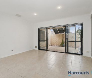 Well Located - Secure - Low Maintenance - Photo 1