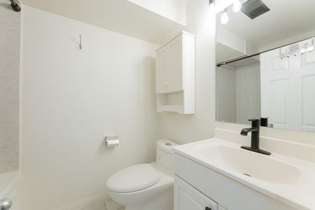 For Lease - 38 Osler Street Unit# BASEMENT, Toronto, Ontario - Photo 4