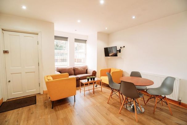 4 bedroom terraced house to rent - Photo 1