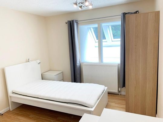 1 bedroom house of multiple occupation to rent - Photo 1