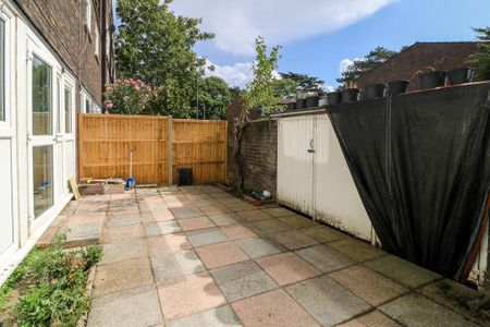 4 bedroom maisonette to rent - Photo 5