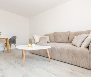 Kawalerka z balkonem! Po remoncie! Obok parku - Photo 3