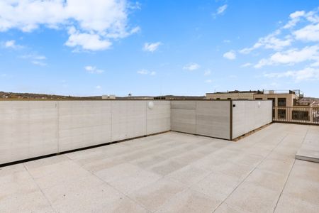 3 bedroom penthouse to rent - Photo 3