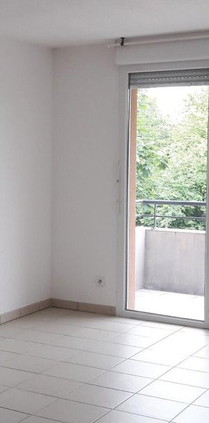 location Appartement T2 DE 46.12m² À ROQUETTES - Photo 1