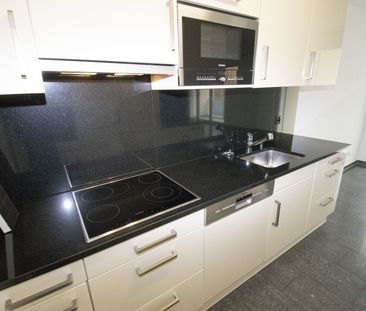 Helle und moderne Wohnung an zentraler Lage - Photo 5