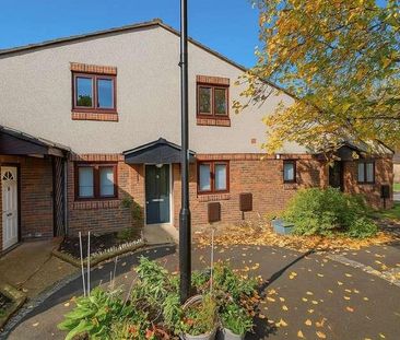 Community Road, Greenford, UB6 - Photo 2