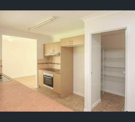 3 Picnic Street, White Rock, Qld 4868 - Photo 2