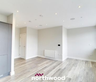 Studio to rent - Photo 6