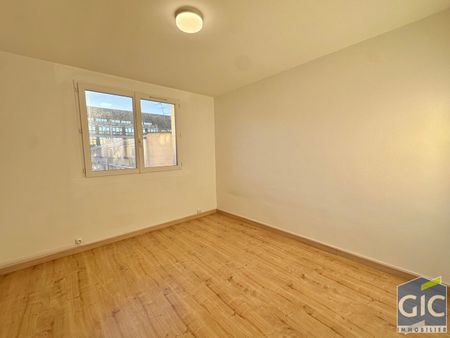 Location Appartement 4 pièces 74m² - Photo 5