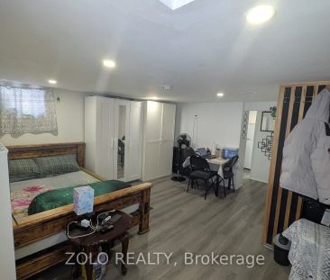 285 West 31 Street #Lower / Basement - Photo 2