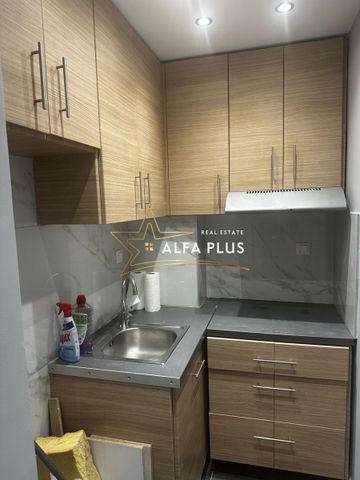 Studio/Γκαρσονιέρα για ενοικίαση Πλατεία Ναυαρίνου (Κέντρο Θεσσαλονίκης) - Photo 3