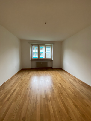 Zentral gelegene 4-Zimmerwohnung in Muttenz - Foto 1