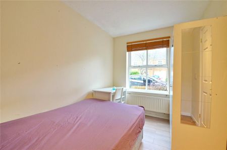 4 bedroom terraced house to rent - Photo 3