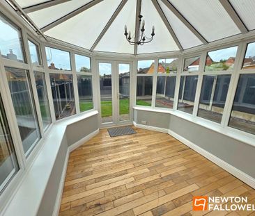 2 bedroom semi-detached house to rent - Photo 3