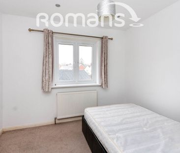 Ashley Road, Farnborough, GU14 - Photo 1