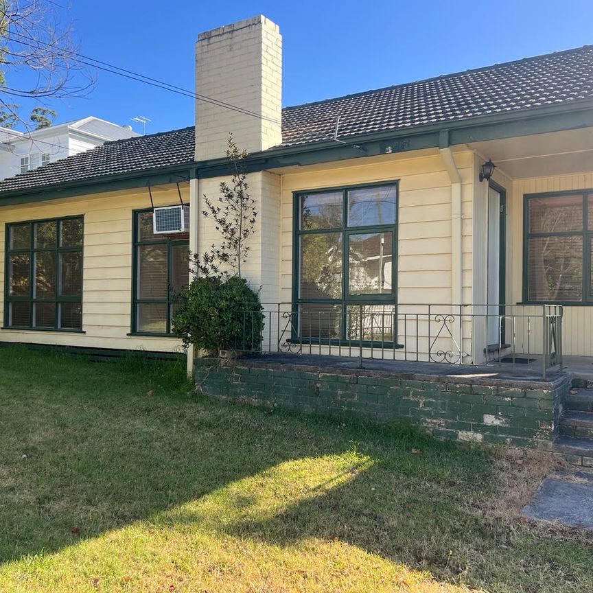 Low Maintenance 2-Bedroom Home - Photo 1