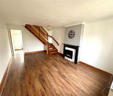 2 bedroom terraced house to rent - Photo 3