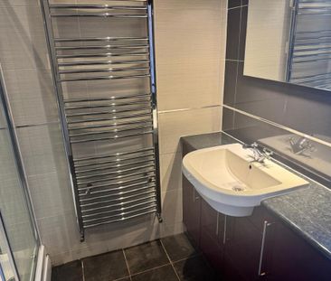 1 bedroom in a house share to rent - Photo 6