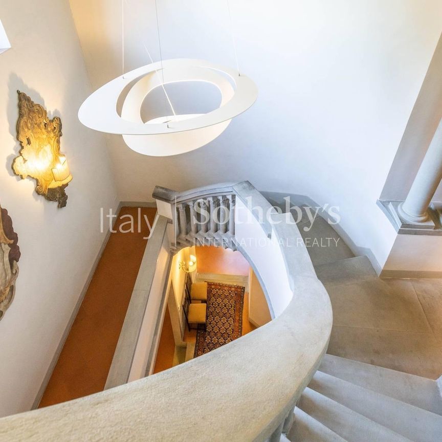 Splendida villa con piscina sulla collina di Fiesole - Photo 1