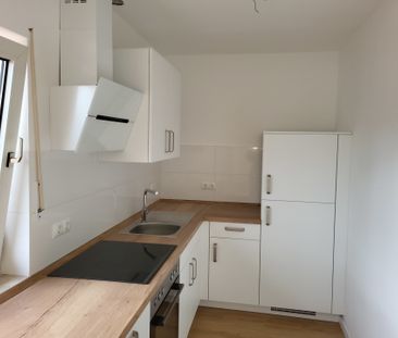 Renovierte 3 Zimmerwohnung mit schicker Einbauküche in zentraler La... - Photo 3