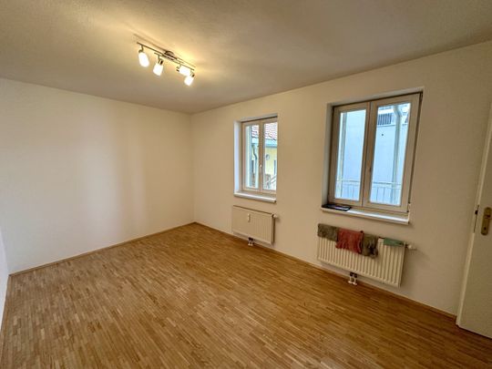 Provisionsfrei – Ideal geschnittene Innenstadtwohnung – WG-tauglich – in sehr zentraler Lage unmittelbar beim Grazer Jakominiplatz - Foto 1