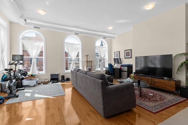 181 Sydenham Street - Photo 1