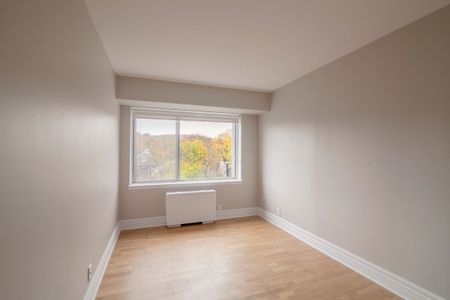 4555 Bonavista Avenue - Photo 4