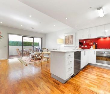 3/61 David Street, Brunswick VIC 3056 - Photo 3